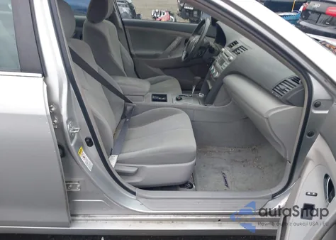 2009 Toyota Camry Le z USA, uszkodzony, nr VIN 4T4BE46K59R102556